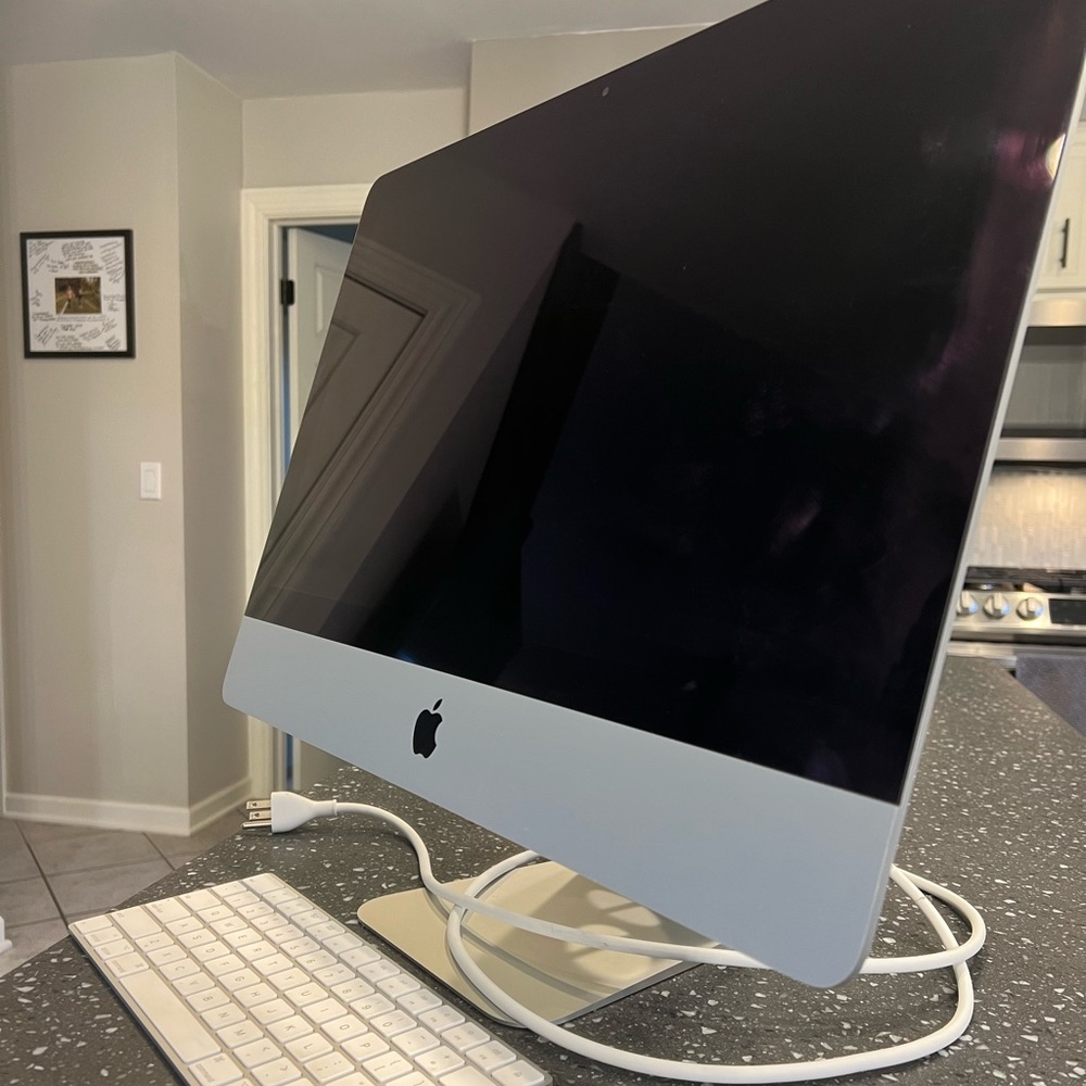 Apple iMac (2019)